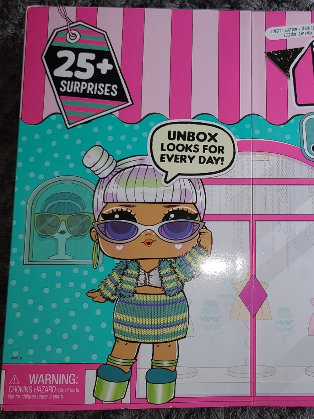 2023 L.O.L. Surprise! Christmas HOLIDAY Advent Calendar with 25+ Surprises
